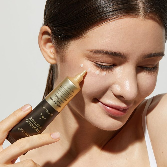 Deep Reviving Peptide Eye Cream - Image 3